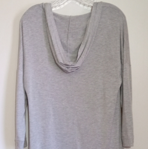 Lightweight jersey knit waterfall lounging cardigan with patch pockets - Picture 6 of 7